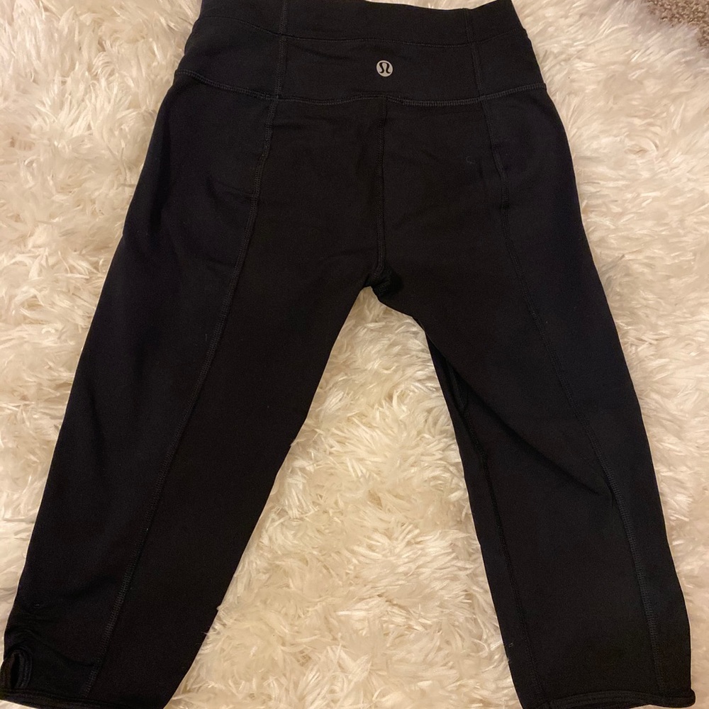 Lululemon Athleta Crop Leggings
